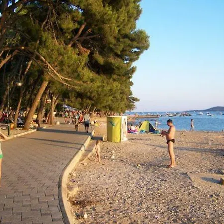 Mila Biograd Na Moru-polaca Villa