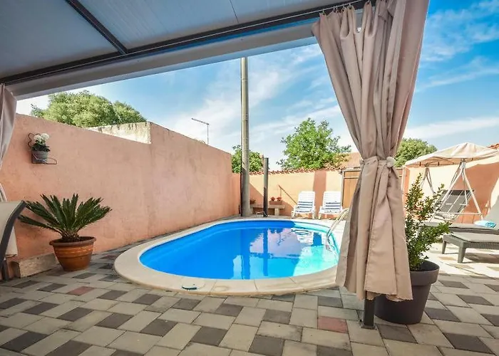 Mila Biograd Na Moru-polaca Villa *