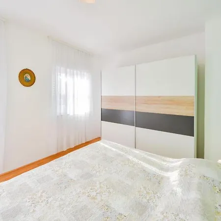 Mila Biograd Na Moru-polaca Villa *