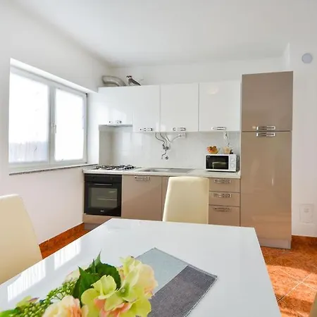 Villa Mila Biograd Na Moru-polaca