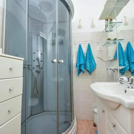 Mila Biograd Na Moru-polaca Villa