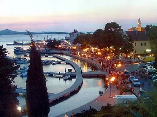 Вилла Mila Biograd Na Moru-polaca *